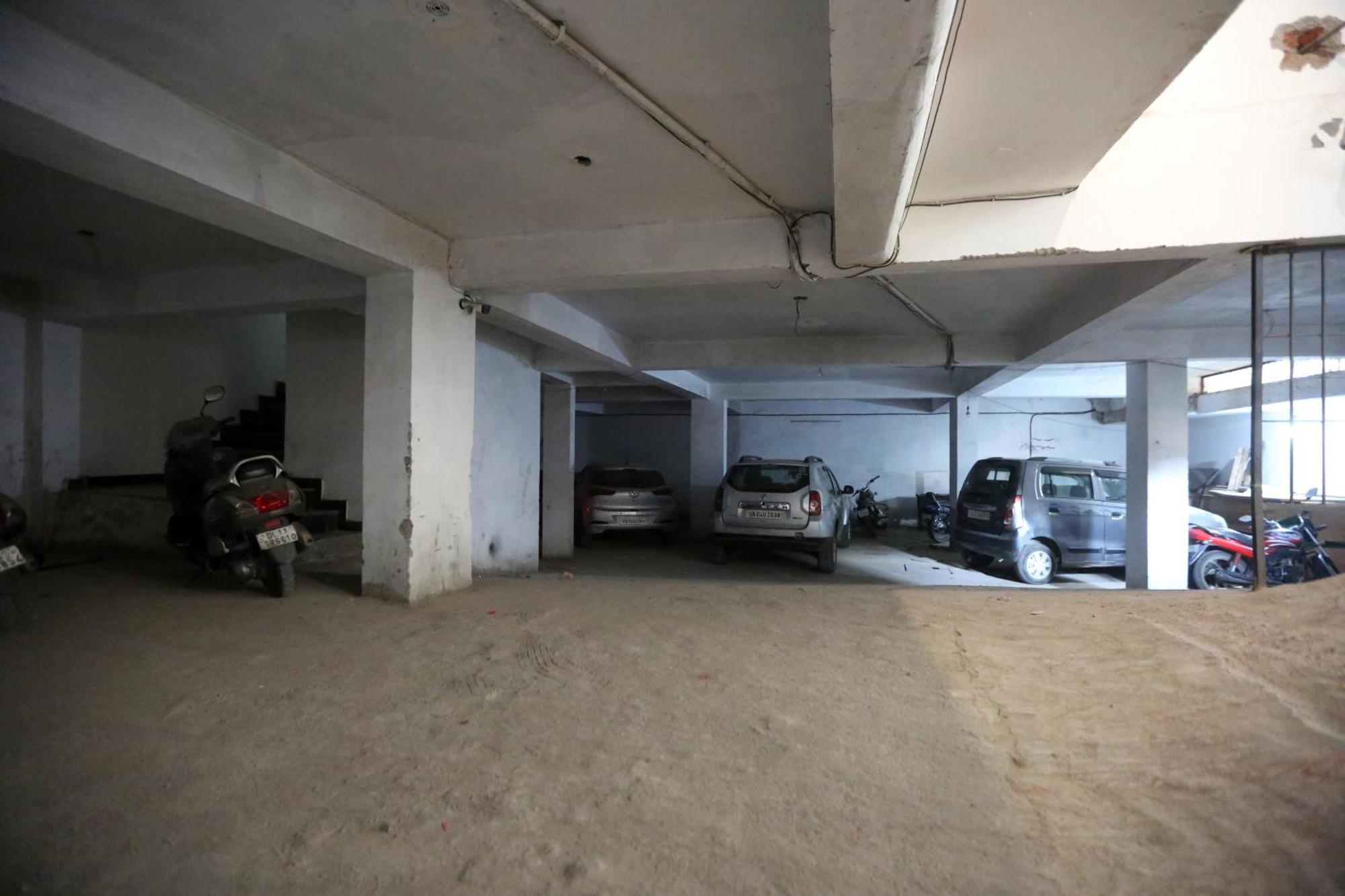 Hotel Sky View At Airport New Delhi Exterior photo