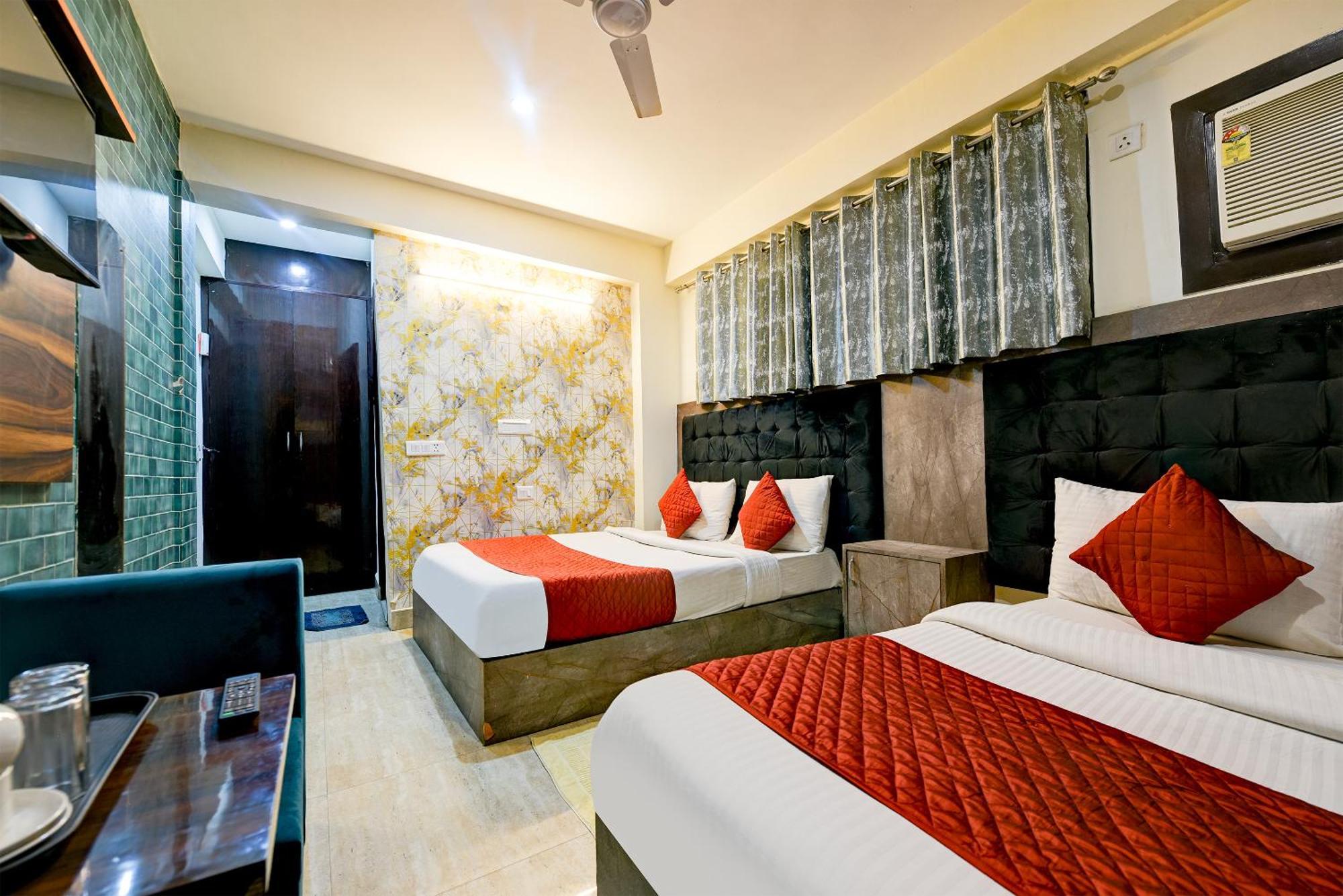 Hotel Sky View At Airport New Delhi Exterior photo